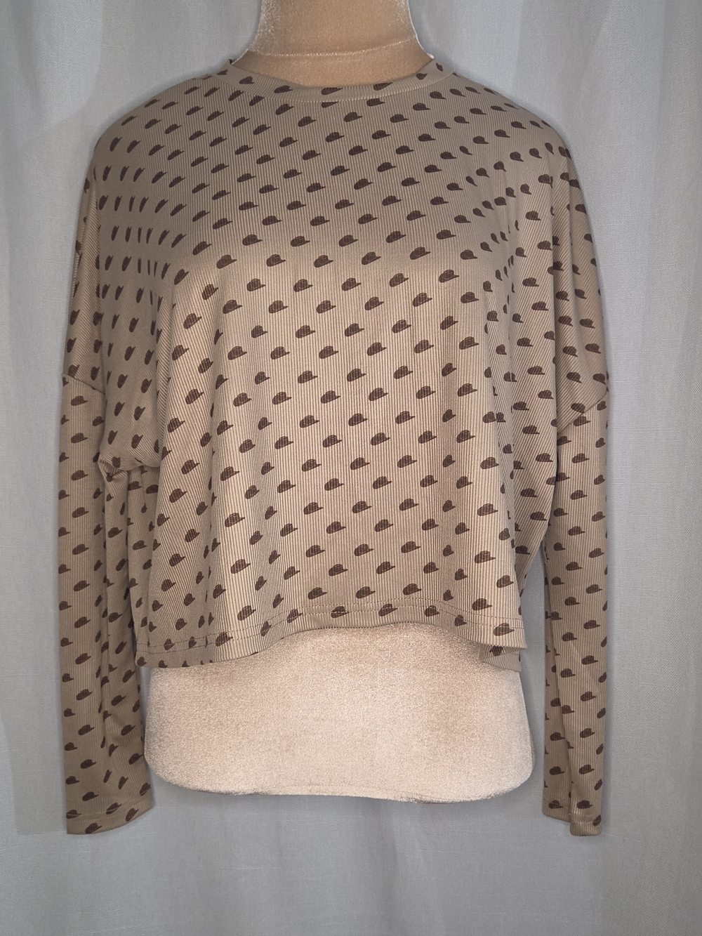 Women's Beige Cowboy Hat Long Sleeve Halter Top Style Size S/M